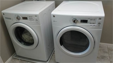 GE Washer / Dryer 