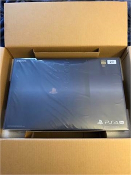 PS4 500 Million Limited Edition Console w/headset and extra controller