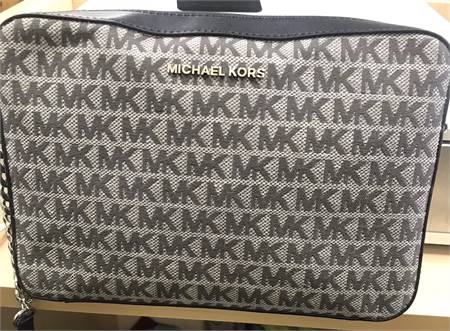 Authentic Michael Kors Crossbody Bag 10x8