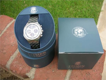 CITIZEN ECO DRIVE CALIBRE 2100 IN MINT CONDITION !!! HARD TO FIND !!!! 