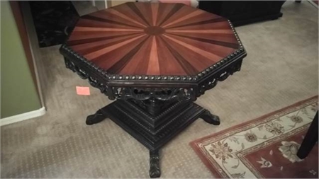 Beautiful Elegant Dining Table Paid $1,600 Selling For $550