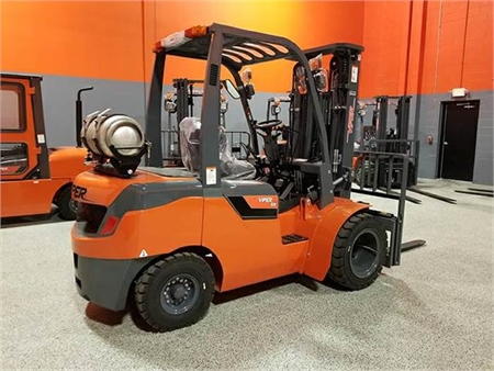  New Forklift 2018 Viper FY35 LP Pneumatic Lift Truck