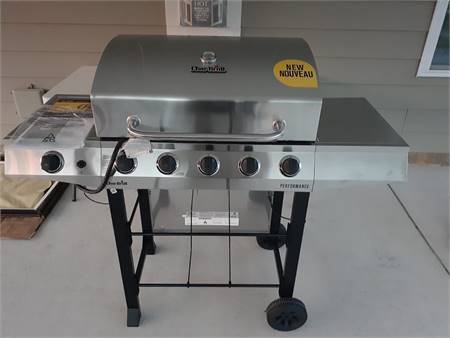 4-BURNER GAS GRILL PERFORMANCE SERIES SPECIAL PRICE