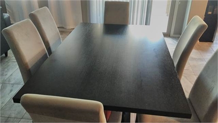 Beautiful Dining Room Table With 6 Chairs