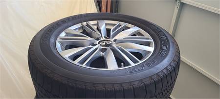 Infiniti Qx80 Tires and Rims (6 Lugs) For Sale