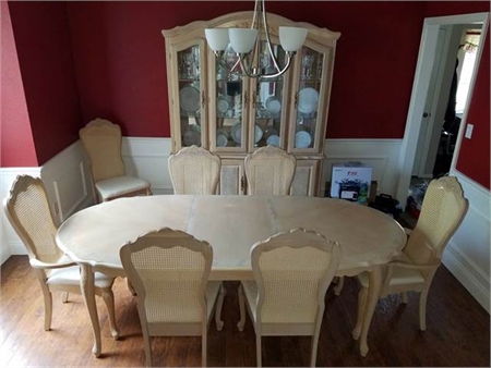  Elegant dining room set 