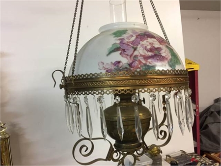  Beautiful antique hanging oil lamp