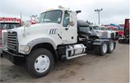 2015 Mack Granite GU713 Daycab with only 127,000 miles