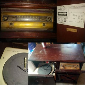 1952 Silvertone Phonograph and FM/AM Console