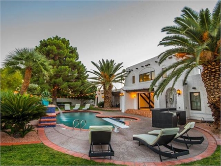 Superb Vacation & Event Rental - Rent Out This Beautiful Las Vegas Home, Sure To Please! 